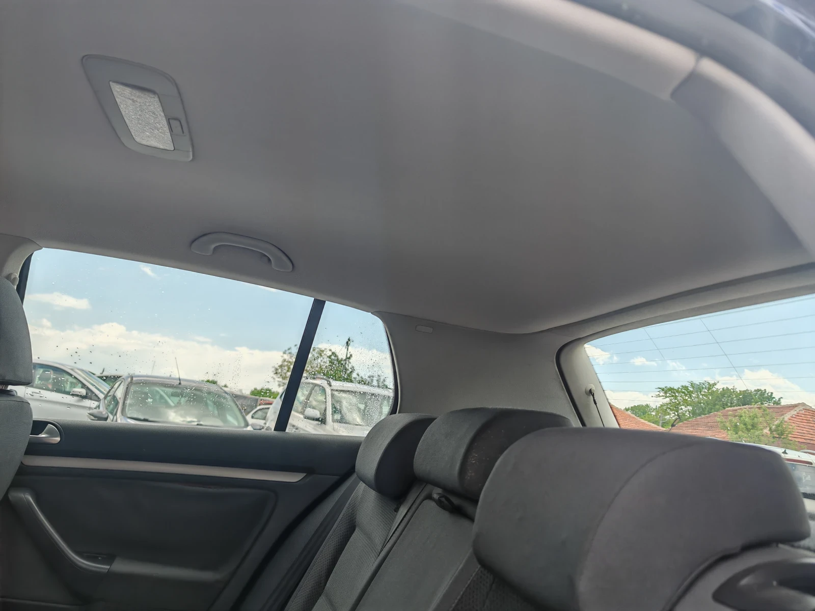 VW Golf 1.6, снимка 9 - Автомобили и джипове - 54572638