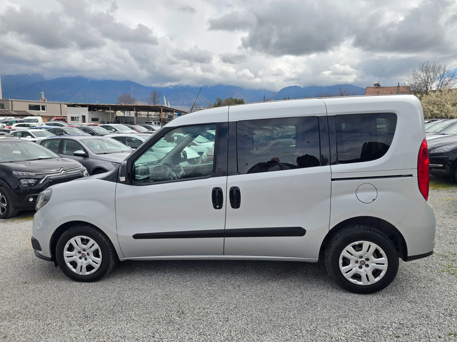 Fiat Doblo 1.6MULTIJET105K.C-NAVI, снимка 8 - Автомобили и джипове - 54079843