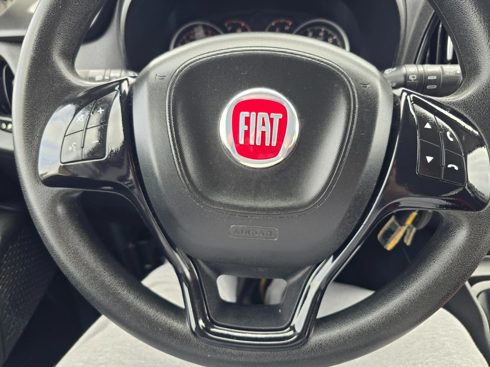 Fiat Doblo 1.6MULTIJET105K.C-NAVI, снимка 16 - Автомобили и джипове - 54079843