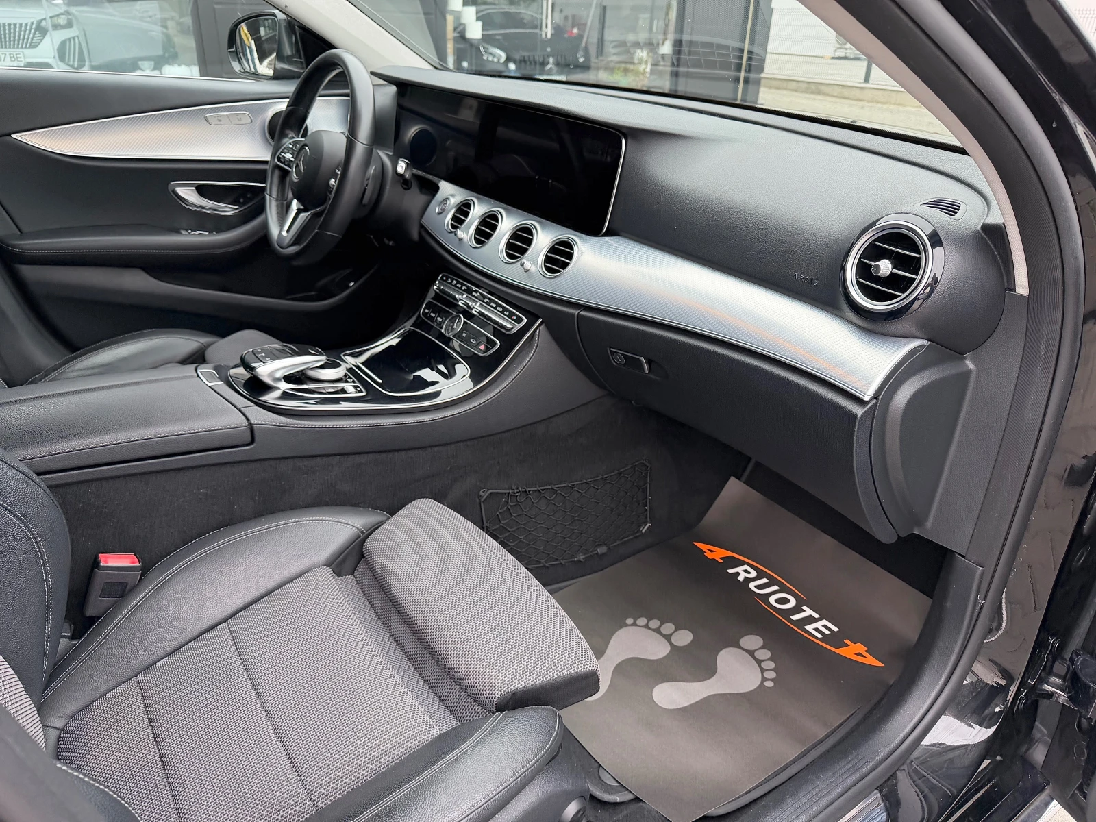 Mercedes-Benz E 200 d * Restayling* Virtual/�������/360������ | Mobile.bg � ����������� 10