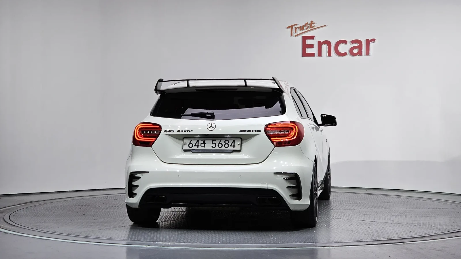 Mercedes-Benz A45 AMG, снимка 12 - Автомобили и джипове - 54750876