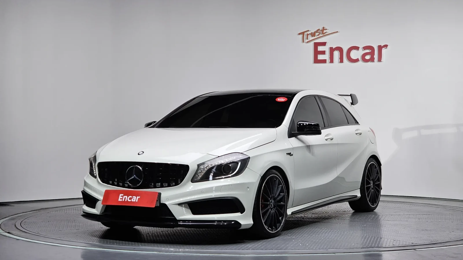 Mercedes-Benz A45 AMG, снимка 2 - Автомобили и джипове - 54750876