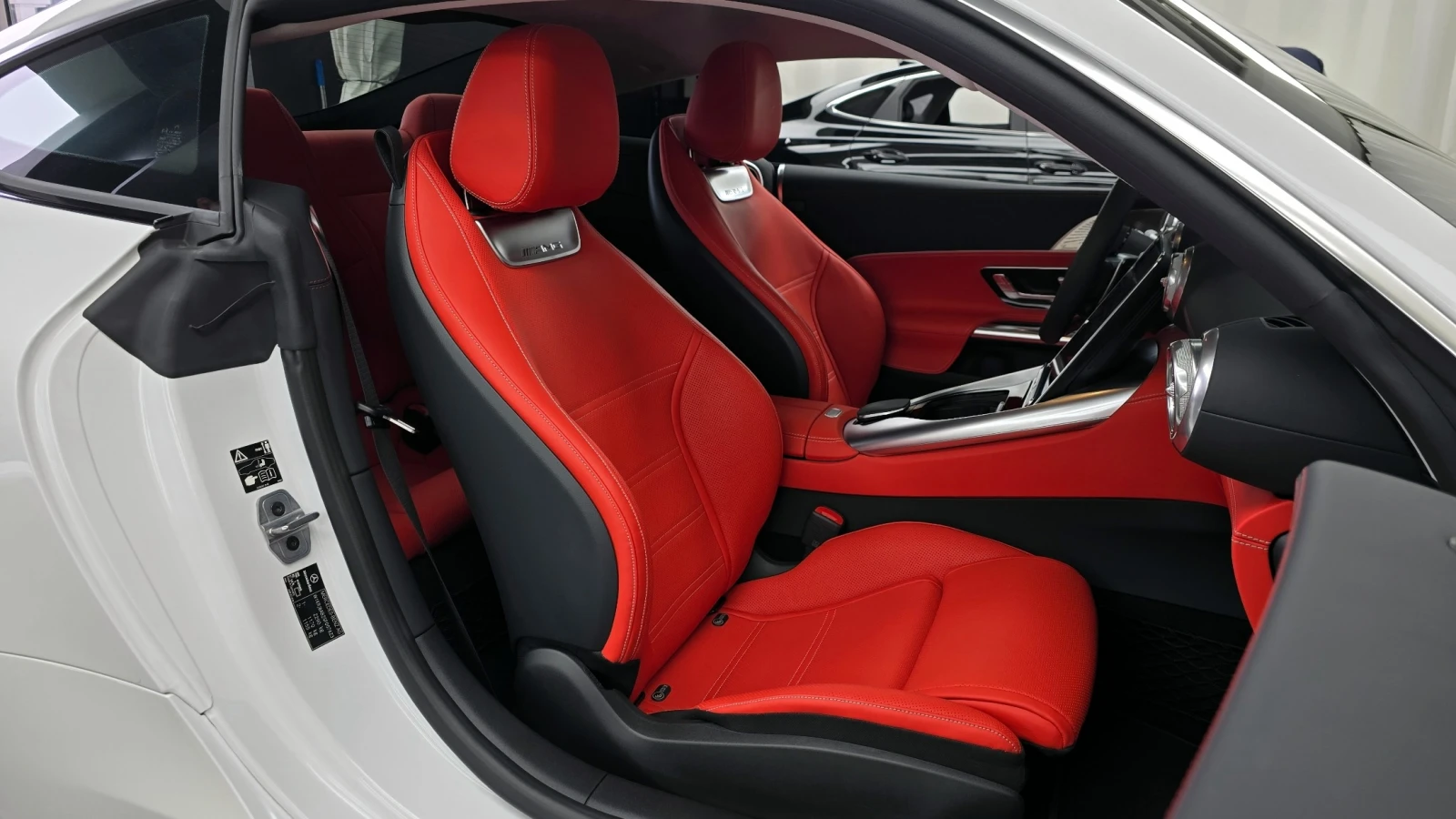 Mercedes-Benz GT * AMG* GT55* * 4MATIC* ЦЕНАДОБГ* * , снимка 10 - Автомобили и джипове - 54988277
