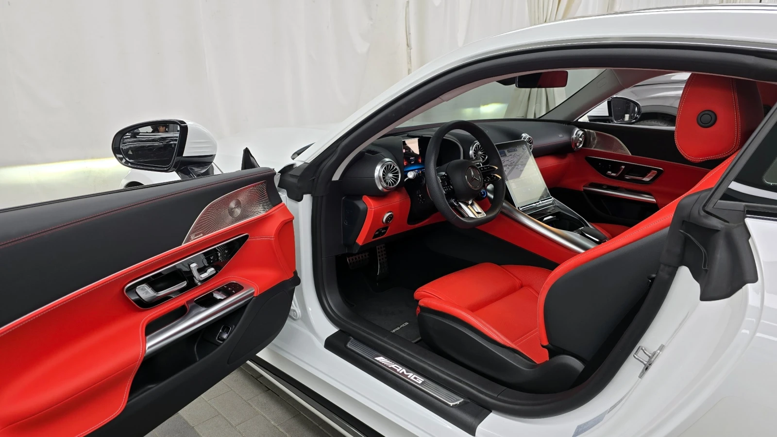 Mercedes-Benz GT * AMG* GT55* * 4MATIC* ЦЕНАДОБГ* * , снимка 9 - Автомобили и джипове - 54988277