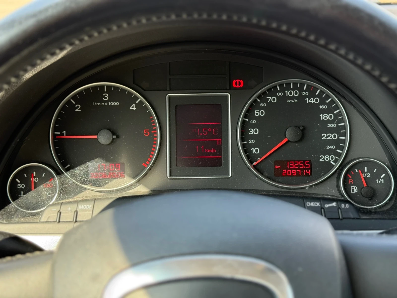 Audi A4 1.9 116 Италия , снимка 5 - Автомобили и джипове - 55103720