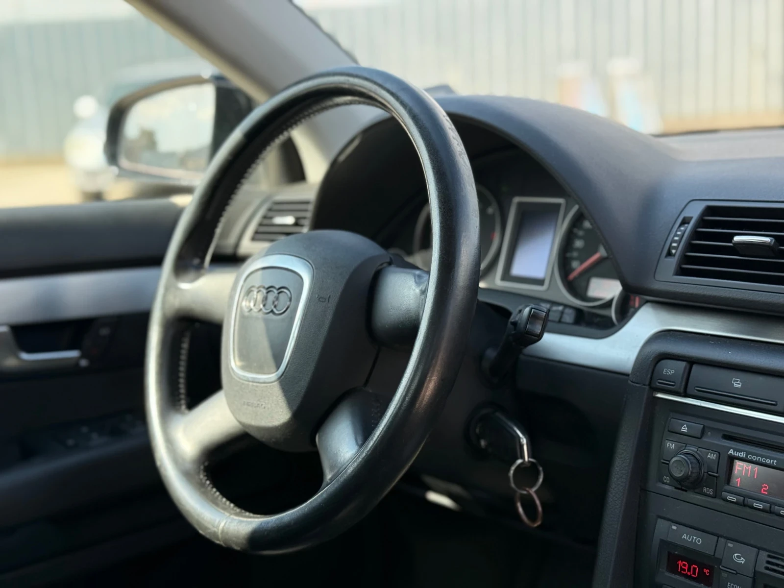 Audi A4 1.9 116 Италия , снимка 4 - Автомобили и джипове - 55103720