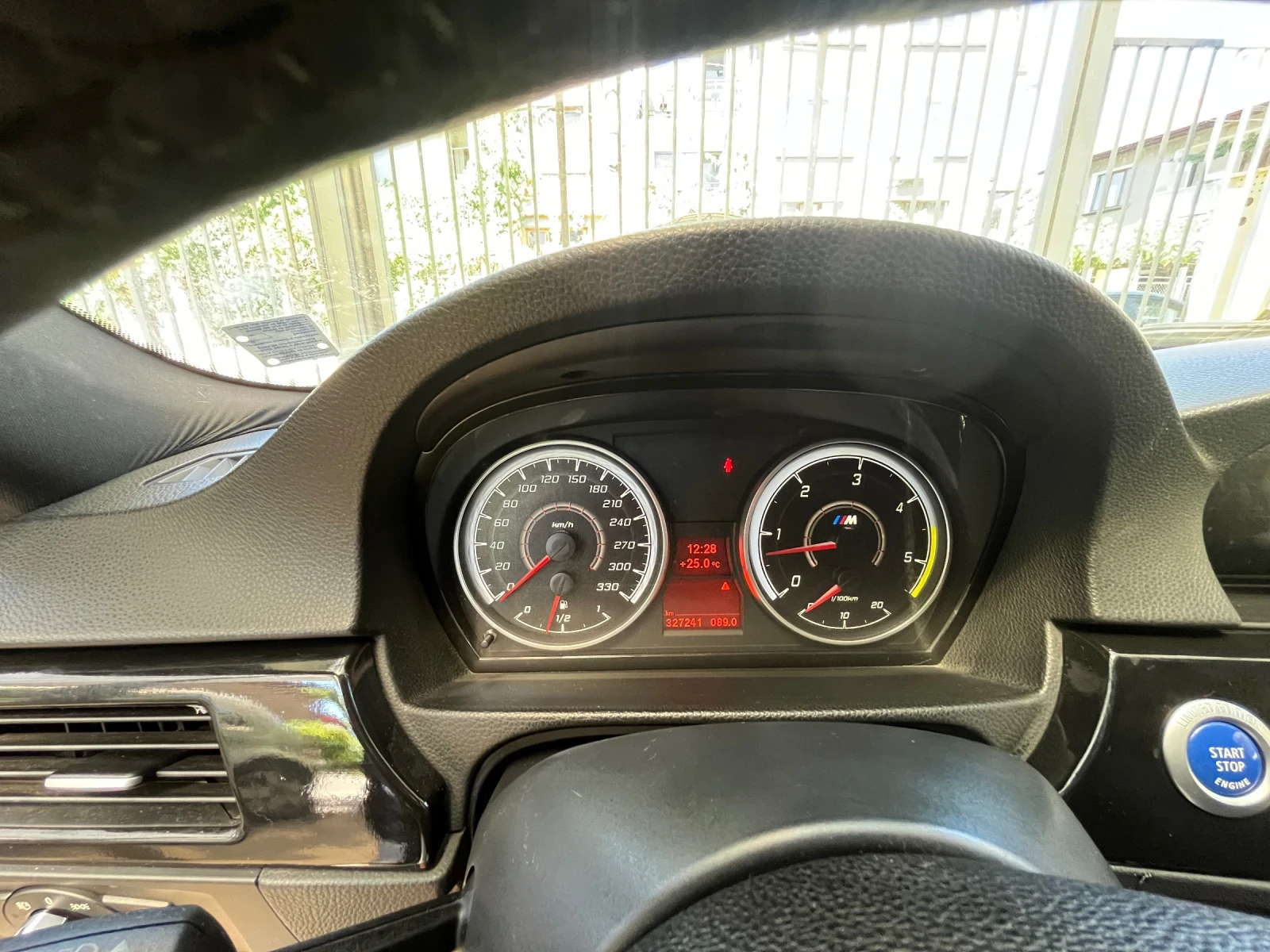 BMW 330 330d M Sport, снимка 6 - Автомобили и джипове - 55678929