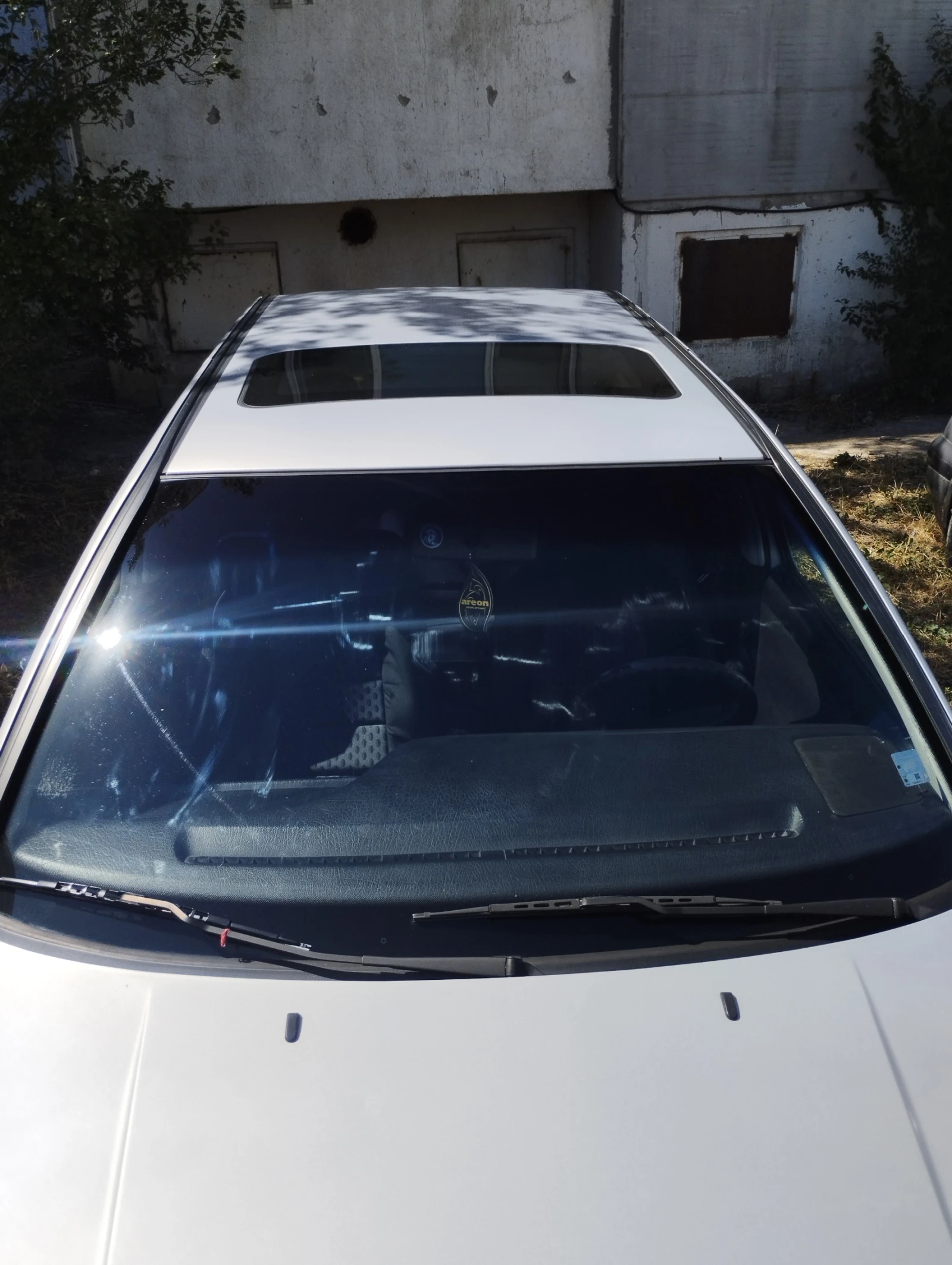 VW Vento, снимка 2 - Автомобили и джипове - 56001791