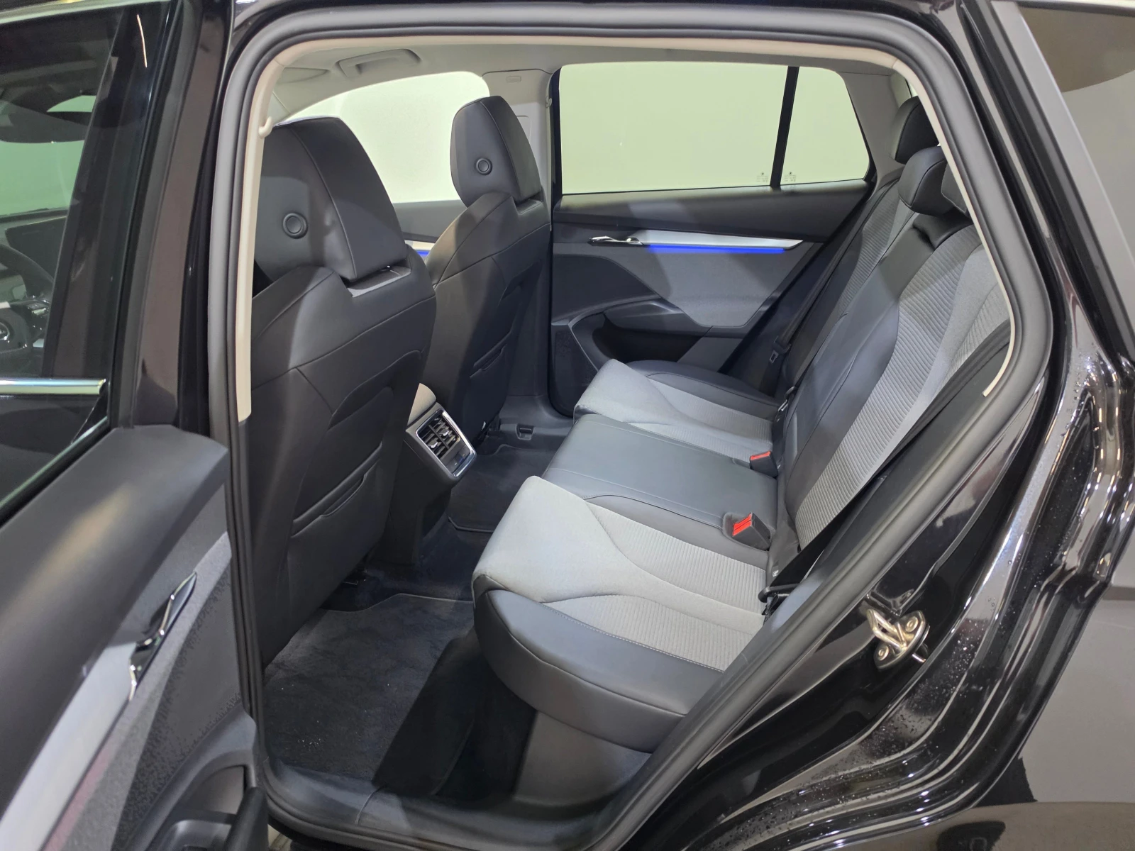 Skoda Enyaq 80 Leather LED Navi Pano Camera | Mobile.bg � ����������� 6