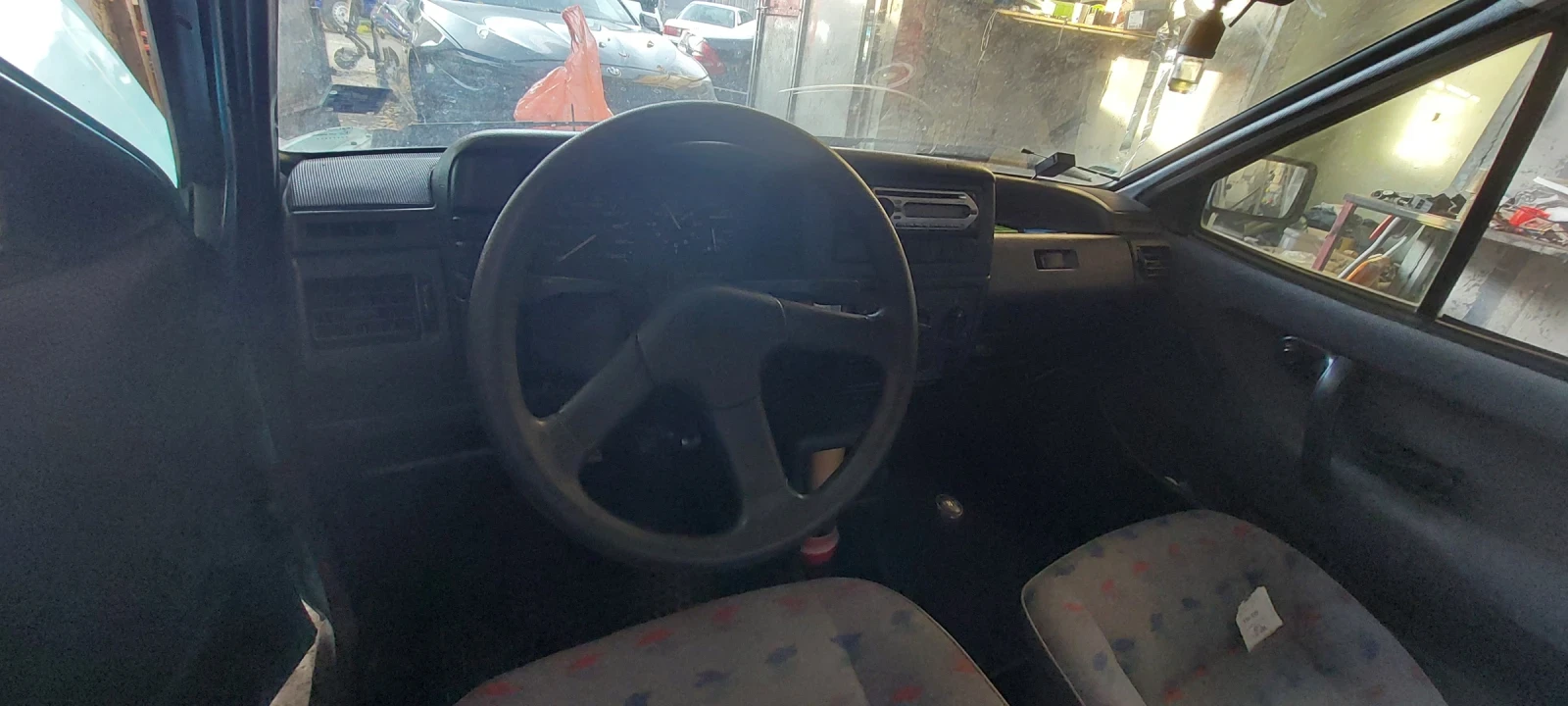 VW Polo 1991, снимка 6 - Автомобили и джипове - 56608822