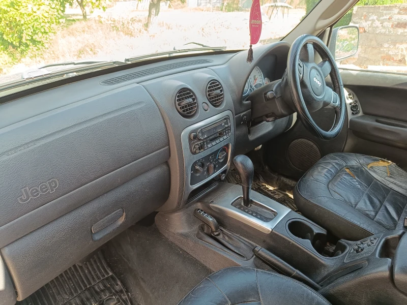 Jeep Cherokee, снимка 7 - Автомобили и джипове - 52431136