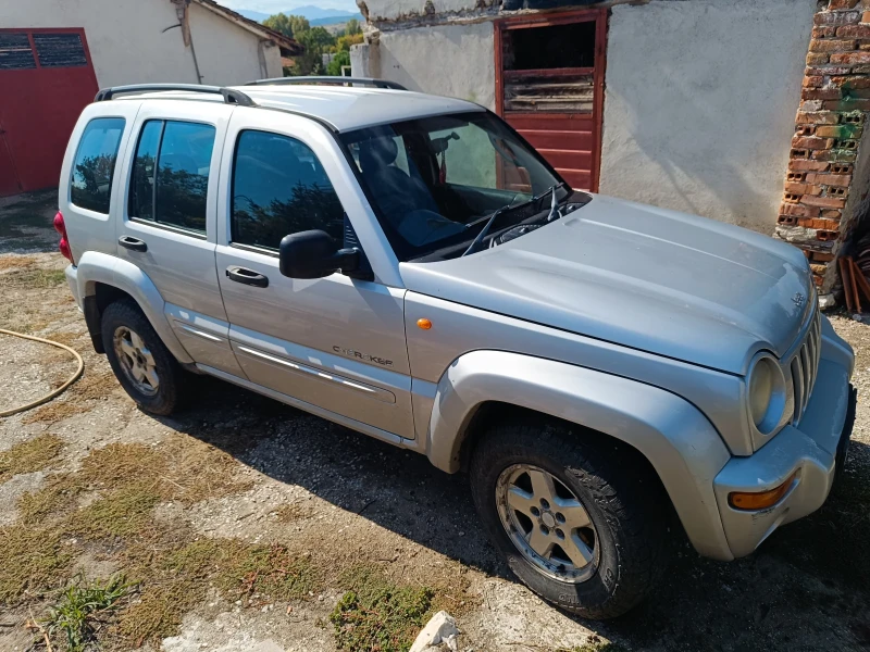 Jeep Cherokee, снимка 13 - Автомобили и джипове - 52431136