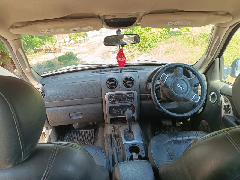 Jeep Cherokee, снимка 6 - Автомобили и джипове - 52431136