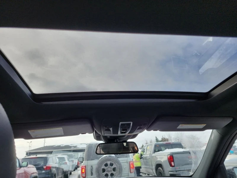 Mercedes-Benz GLE 43 AMG ПОДГРЕВ* ОБДУХ* ПАМЕТ* КЕЙЛЕС* ПАНОРАМА, снимка 8 - Автомобили и джипове - 53424749