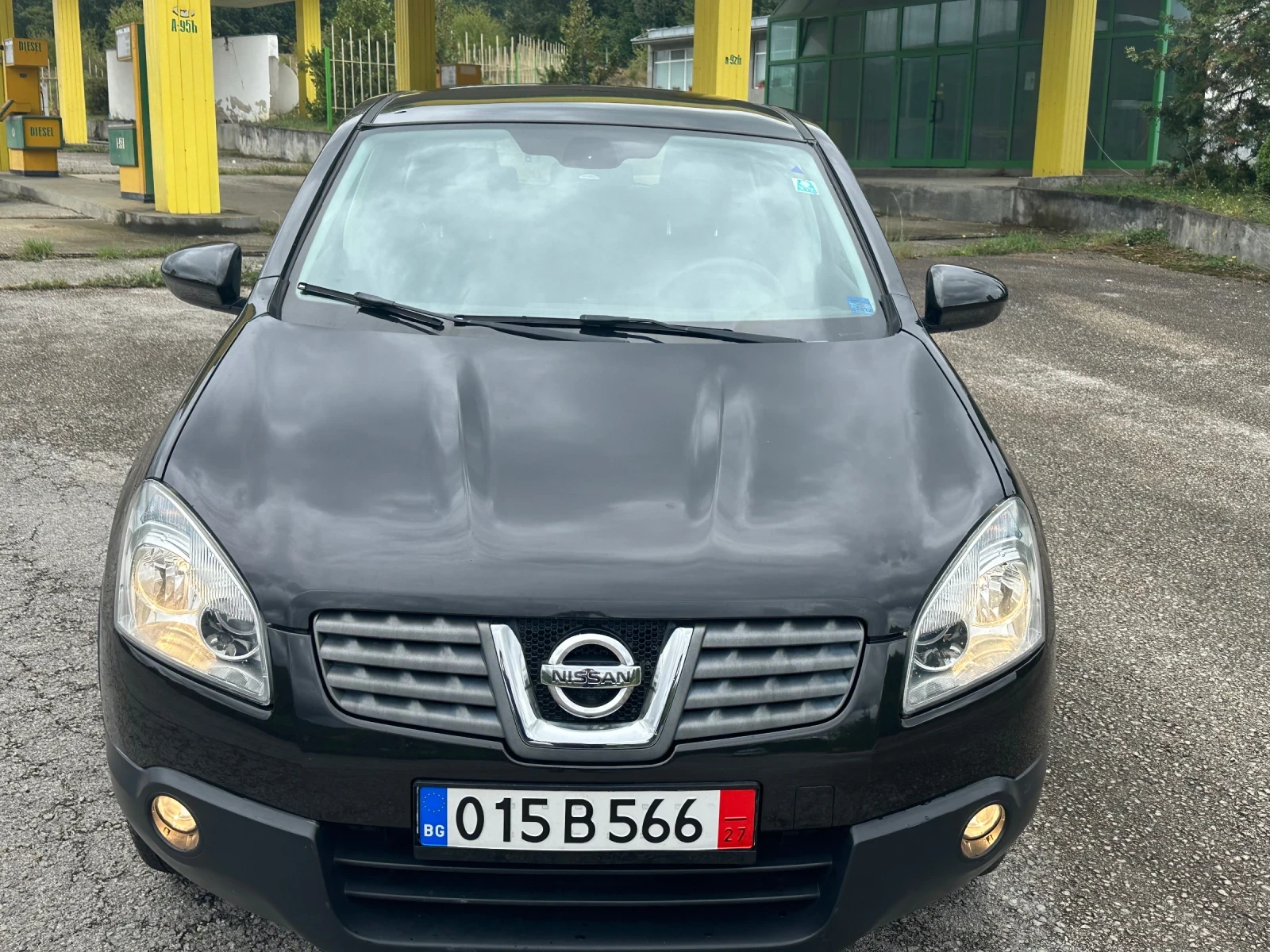 Nissan Qashqai 2.0 dCI 4* 4 ПАНОРАМА ТОП СЪСТОЯНИЕ - изображение 2