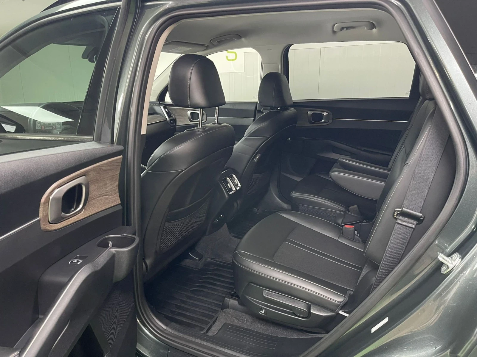 Kia Sorento EX T-GDI - AWD  Black Edition - 281кс. 40 хил.км - изображение 10