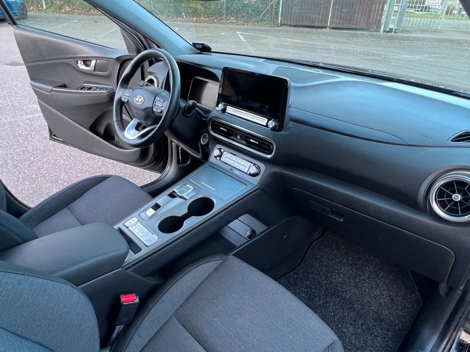 Hyundai Kona Black - изображение 6