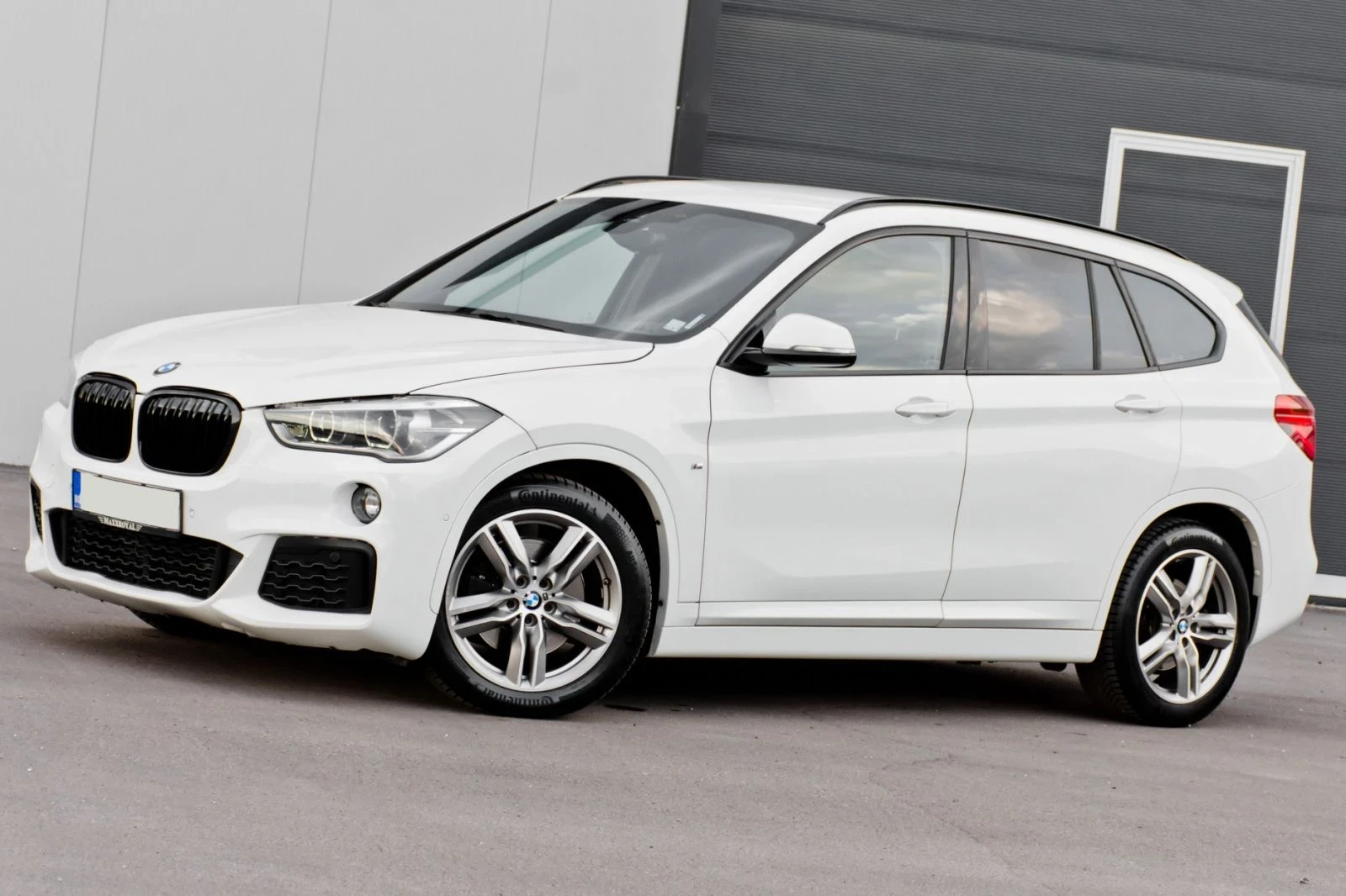 BMW X1 xDrive 2.0 M performance  - изображение 2