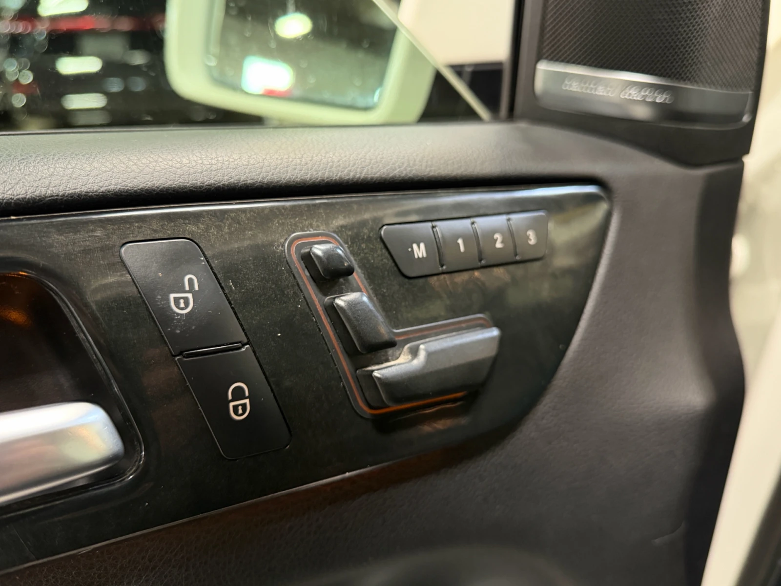 Mercedes-Benz ML 350 AMG PKG / H&K / 360 / PANO / ПОДГРЕВИ / KEYLESS, снимка 8 - Автомобили и джипове - 53804658