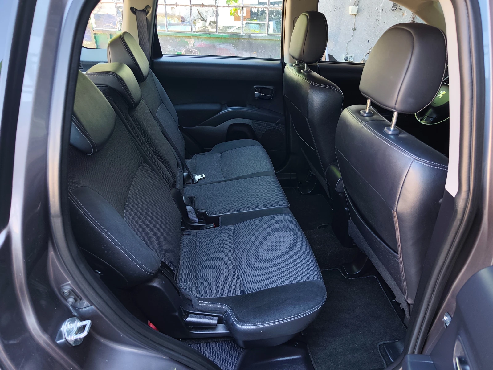 Peugeot 4007 2.2HDI 7-Местен, снимка 14 - Автомобили и джипове - 54764443