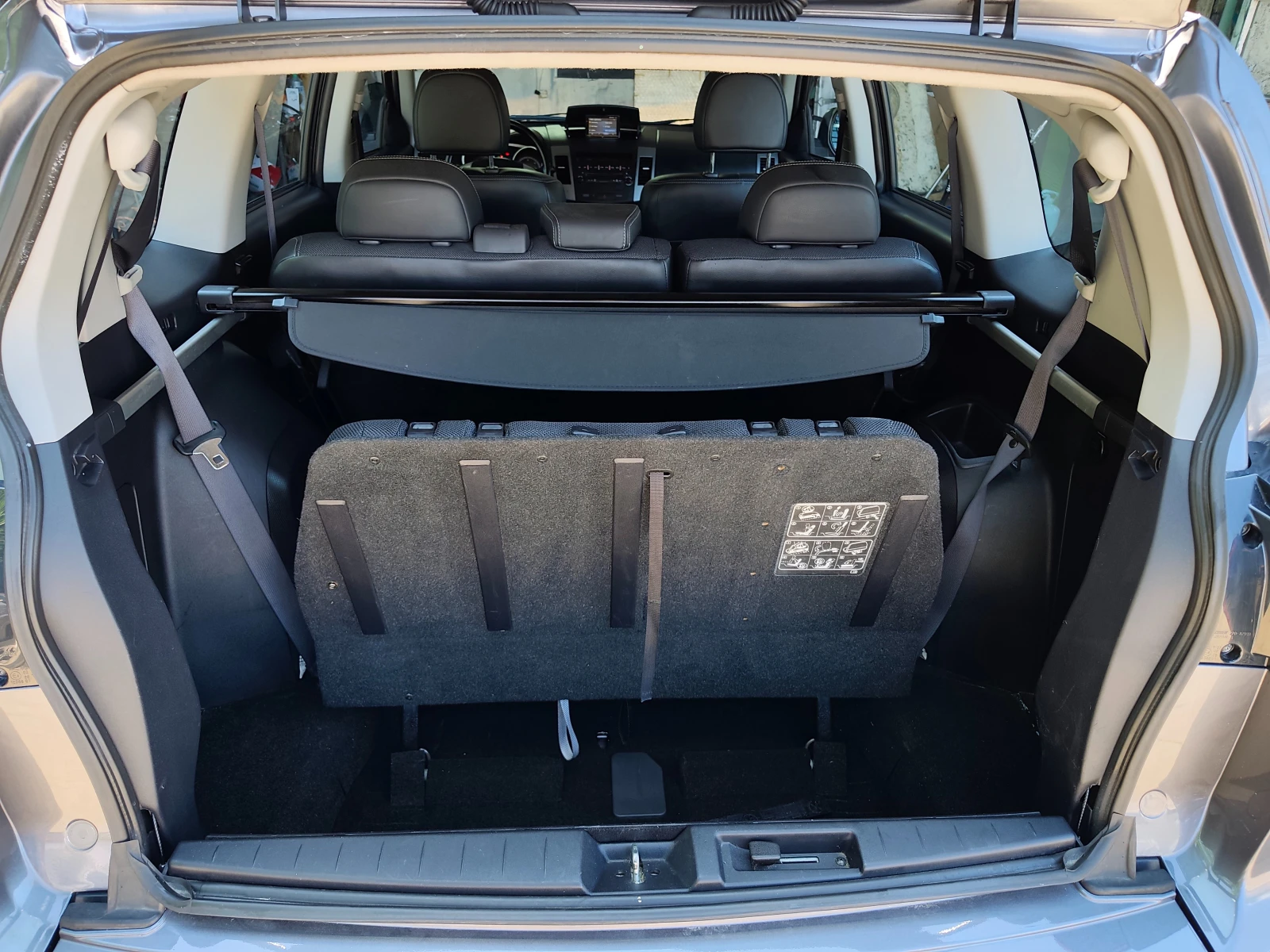 Peugeot 4007 2.2HDI 7-Местен, снимка 11 - Автомобили и джипове - 54764443