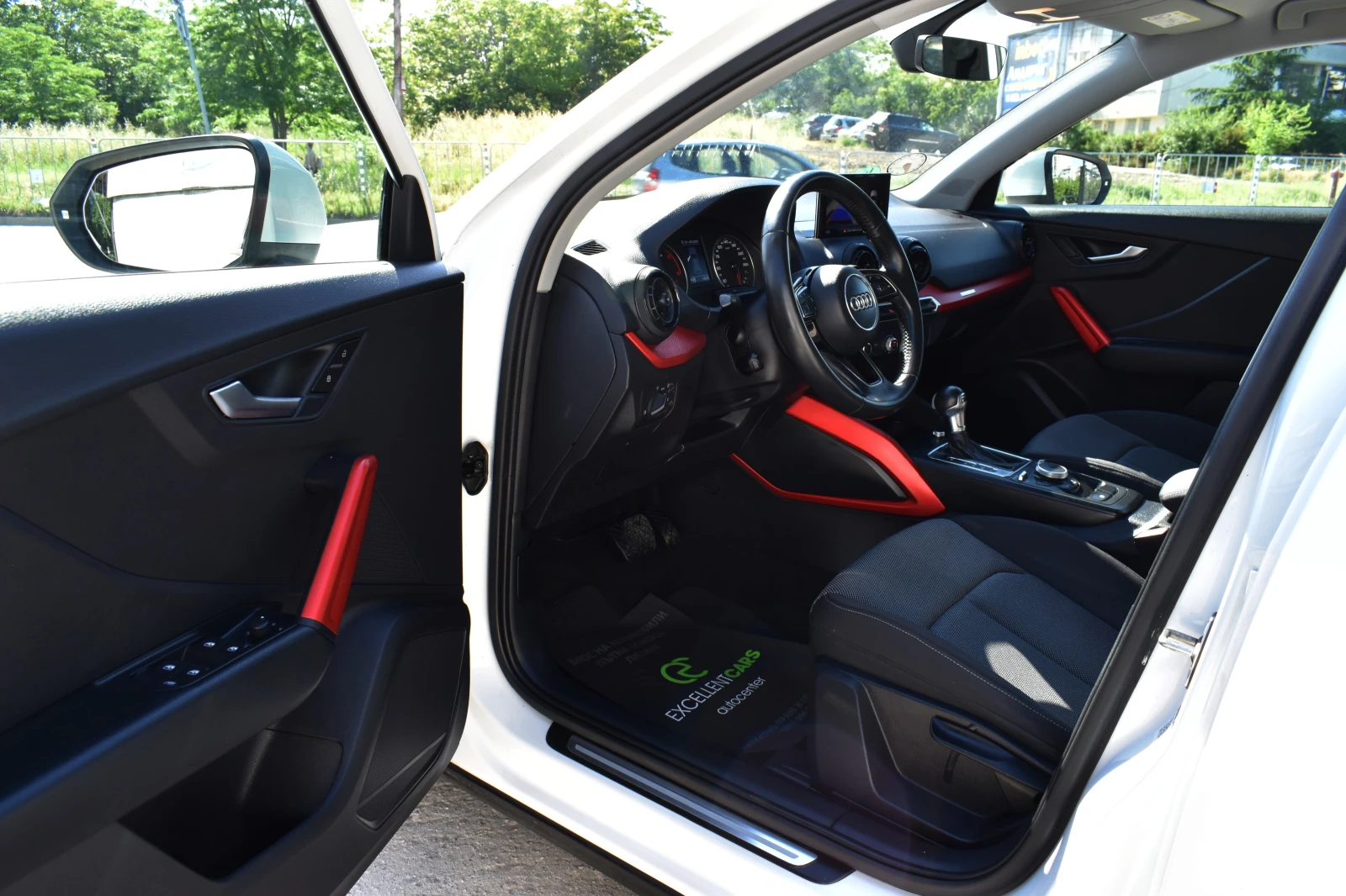 Audi Q2 2.0TDI* QUATTRO* S-TRONIC* S-LINE* SPECIAL-EDITON, снимка 9 - Автомобили и джипове - 54853274