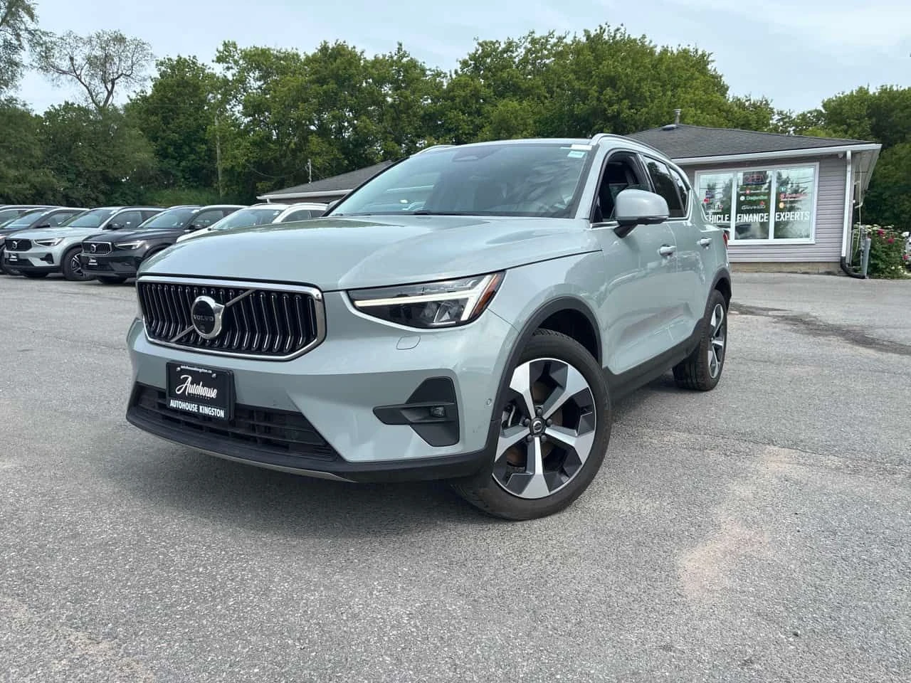Volvo XC40 * Plus Bright Theme * АВТОКРЕДИТ * 