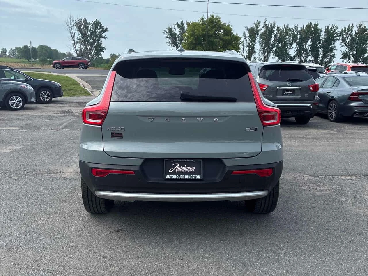 Volvo XC40 * Plus Bright Theme * АВТОКРЕДИТ * , снимка 5 - Автомобили и джипове - 54883538