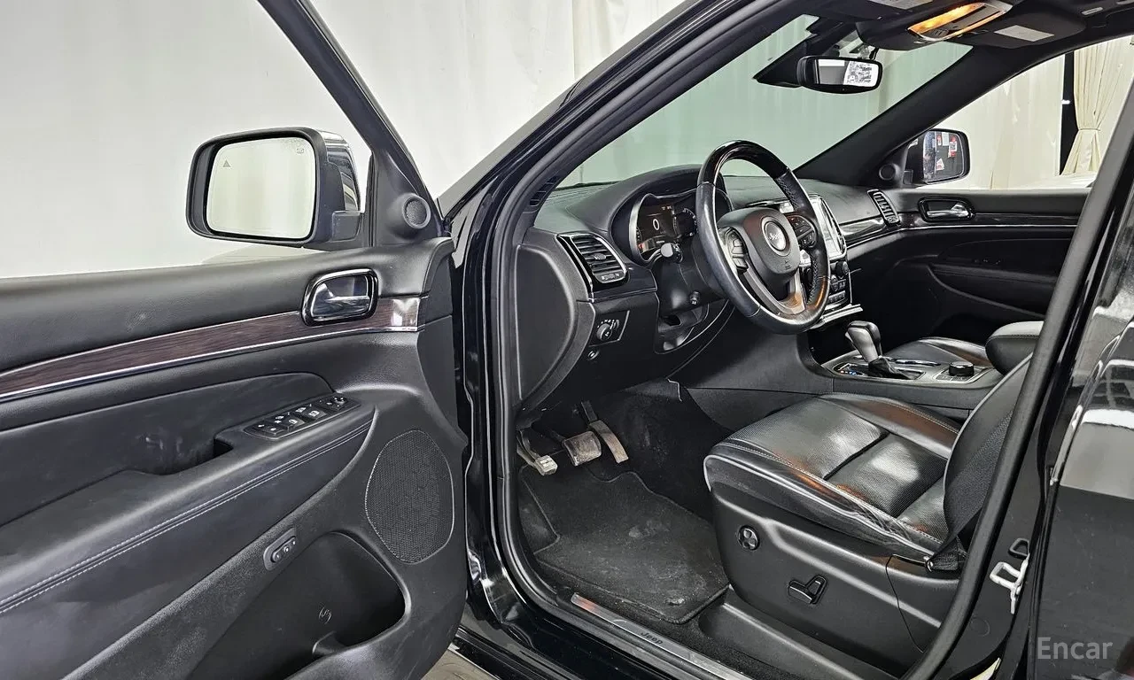 Jeep Grand cherokee OVERLAND | DISTRONIC | PANO | ���������  | Mobile.bg � ����������� 10