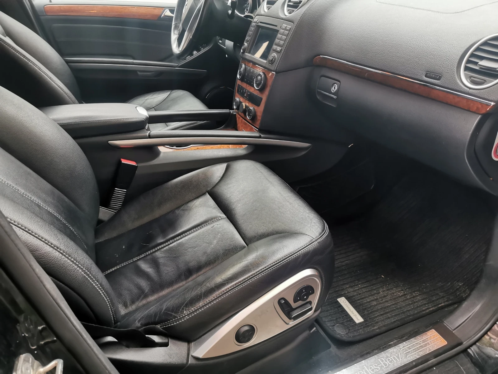 Mercedes-Benz GL 320, снимка 5 - Автомобили и джипове - 55712758