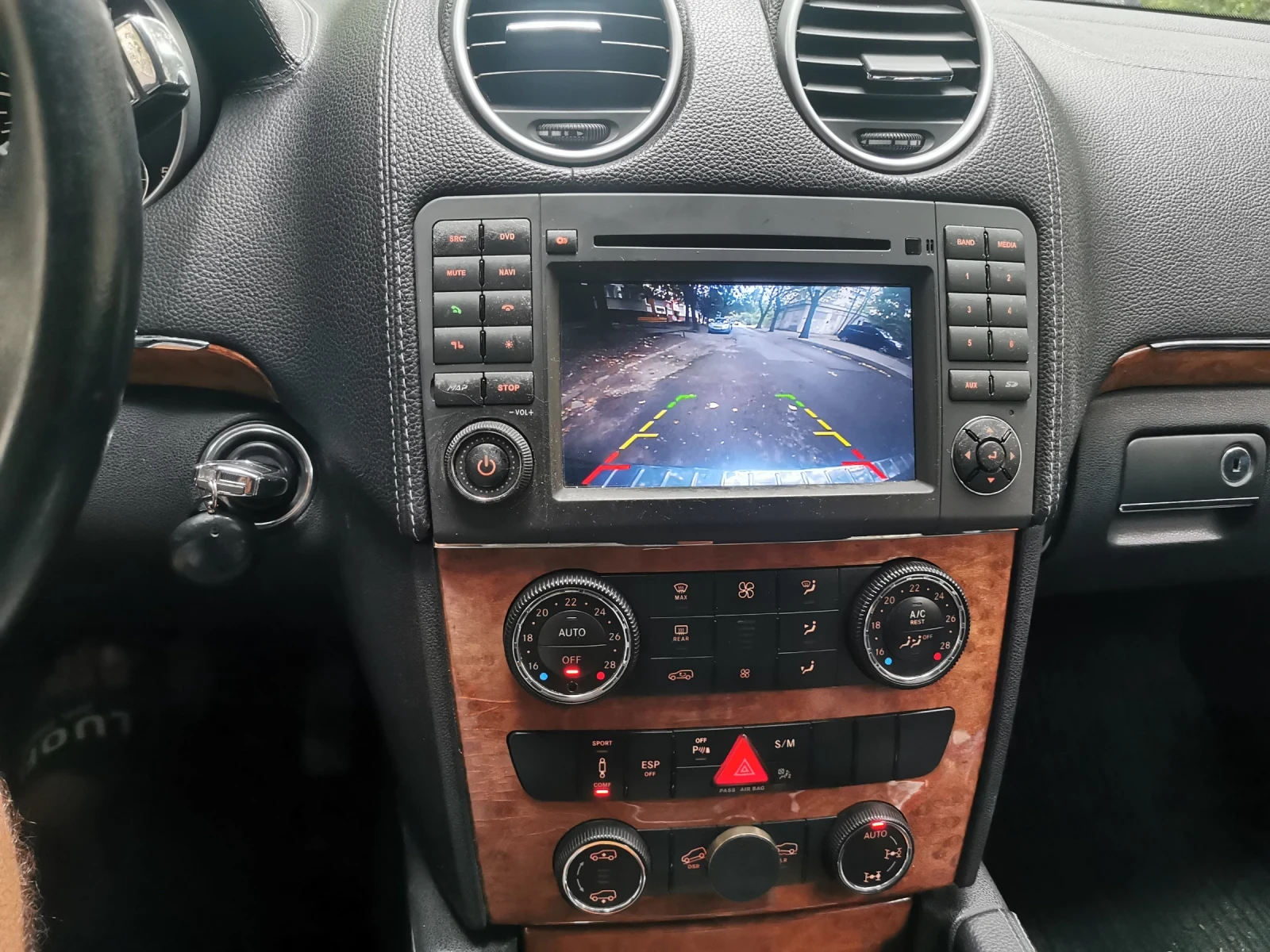 Mercedes-Benz GL 320, снимка 15 - Автомобили и джипове - 55712758