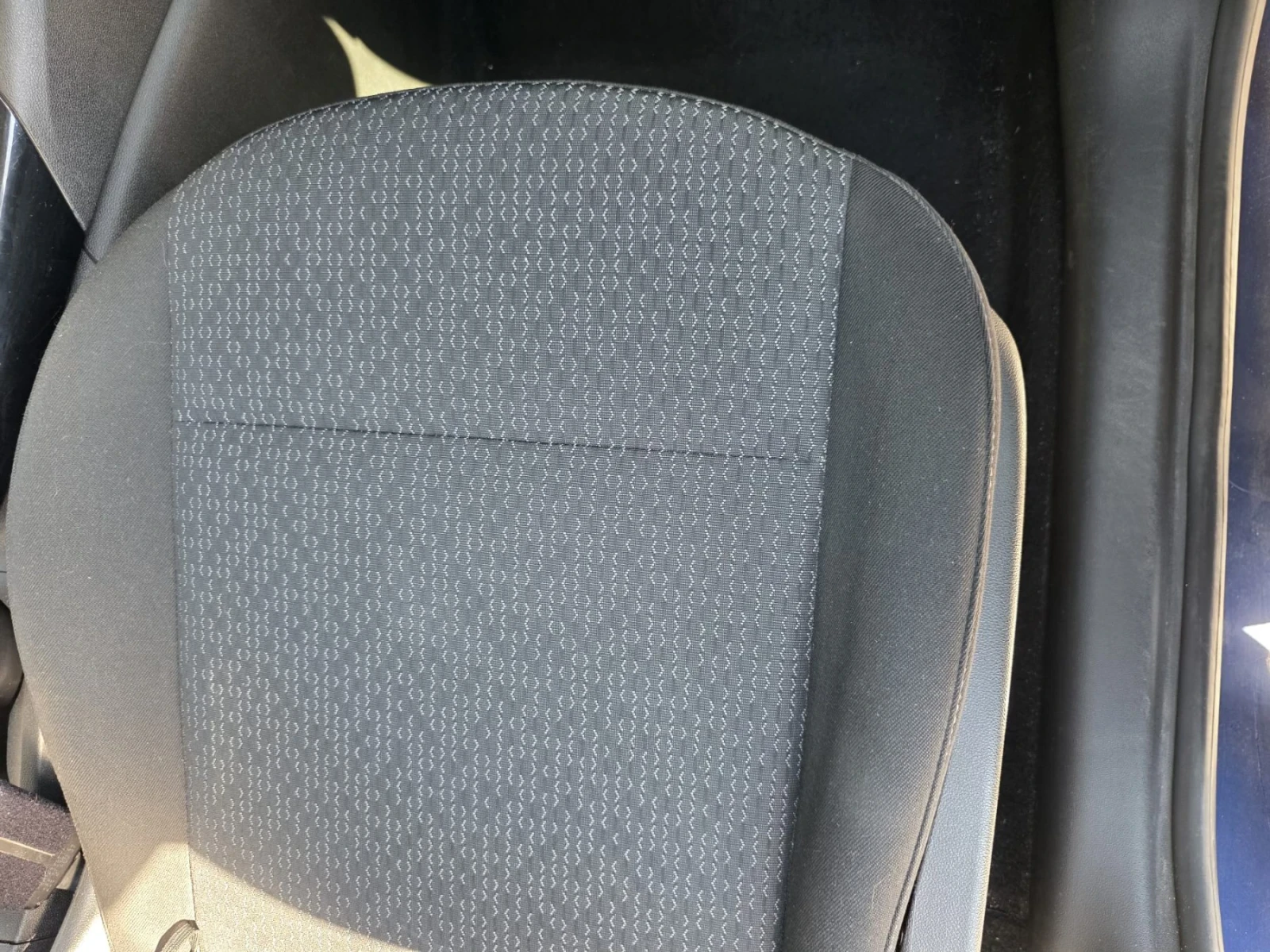 Opel Crossland X, снимка 7 - Автомобили и джипове - 55905790