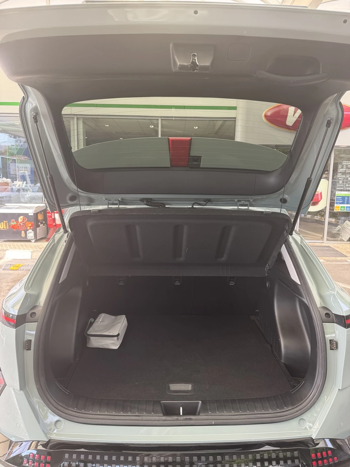 Hyundai Kona Preferred, снимка 7 - Автомобили и джипове - 56160848