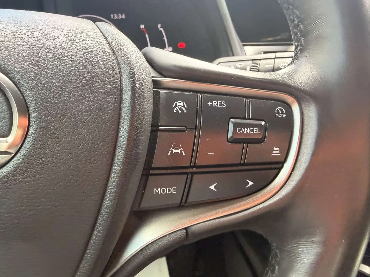 Lexus UX * 300h * CARFAX * ��� ������������ ������ | Mobile.bg � ����������� 13