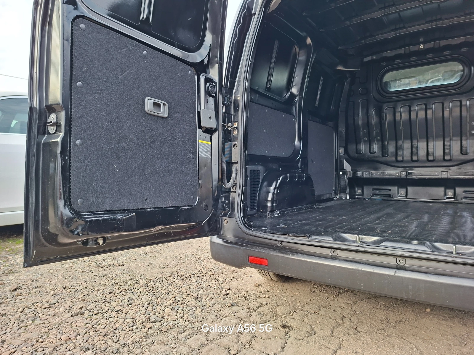 Nissan NV200 1.5dci 86кс. - изображение 8