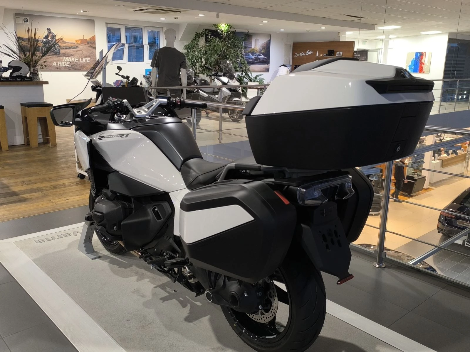BMW R 1300RT - изображение 3