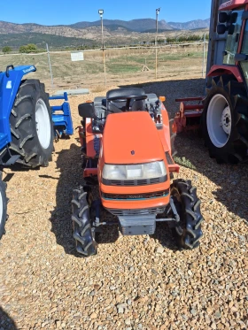 Трактор Kubota Скайтрак , снимка 3
