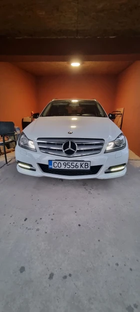Mercedes-Benz C 200, снимка 13