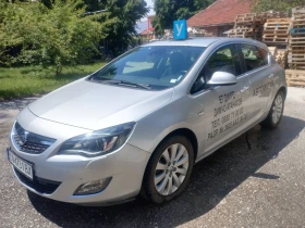 Opel Astra J  120 000  | Mobile.bg    2