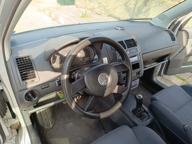 VW Polo 1.9 tdi 101, снимка 14 - Автомобили и джипове - 47448767