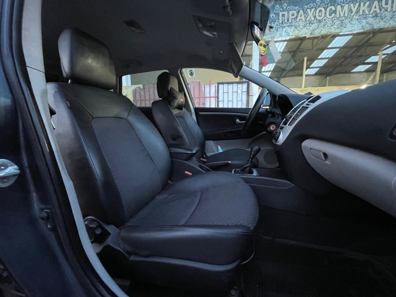 Kia Ceed 1.6 CRDI, снимка 6 - Автомобили и джипове - 46320905