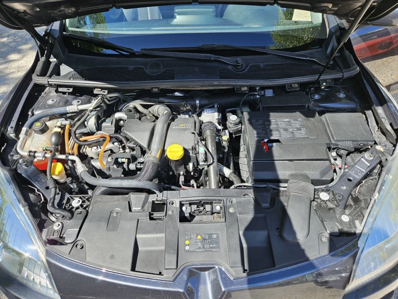 Renault Megane 1.5 dci, снимка 16 - Автомобили и джипове - 51264117