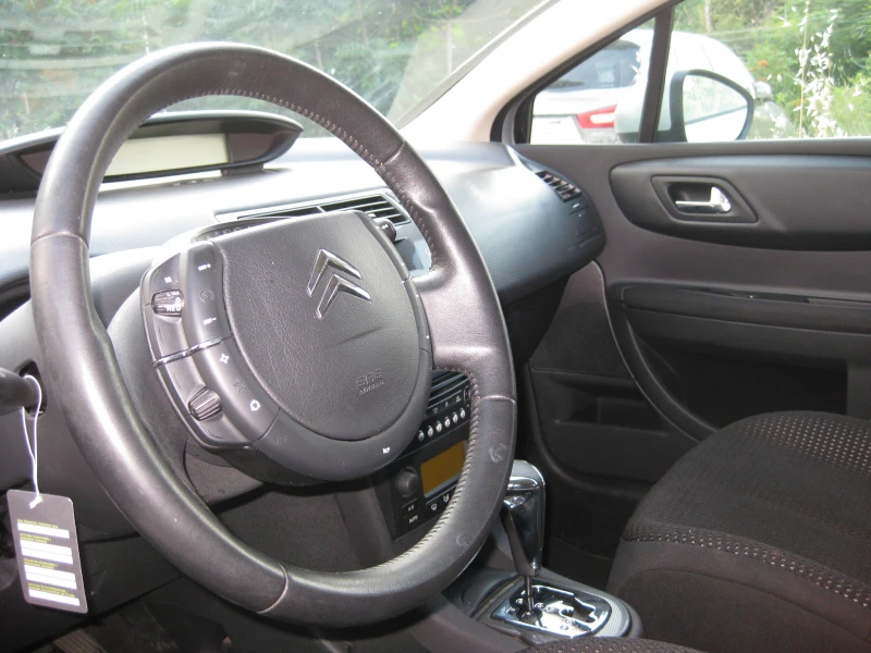Citroen C4 1.6i  Berline  VTR  , снимка 6 - Автомобили и джипове - 52578887