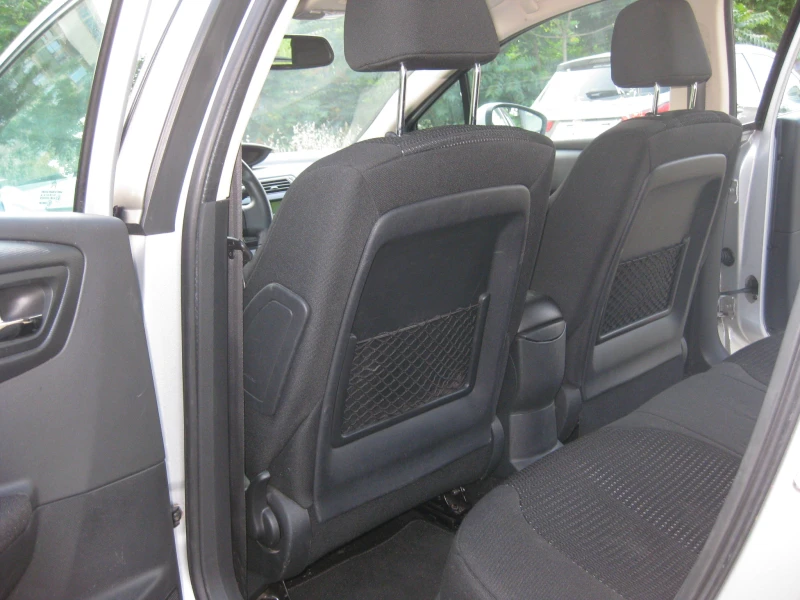 Citroen C4 1.6i  Berline  VTR  , снимка 11 - Автомобили и джипове - 52578887