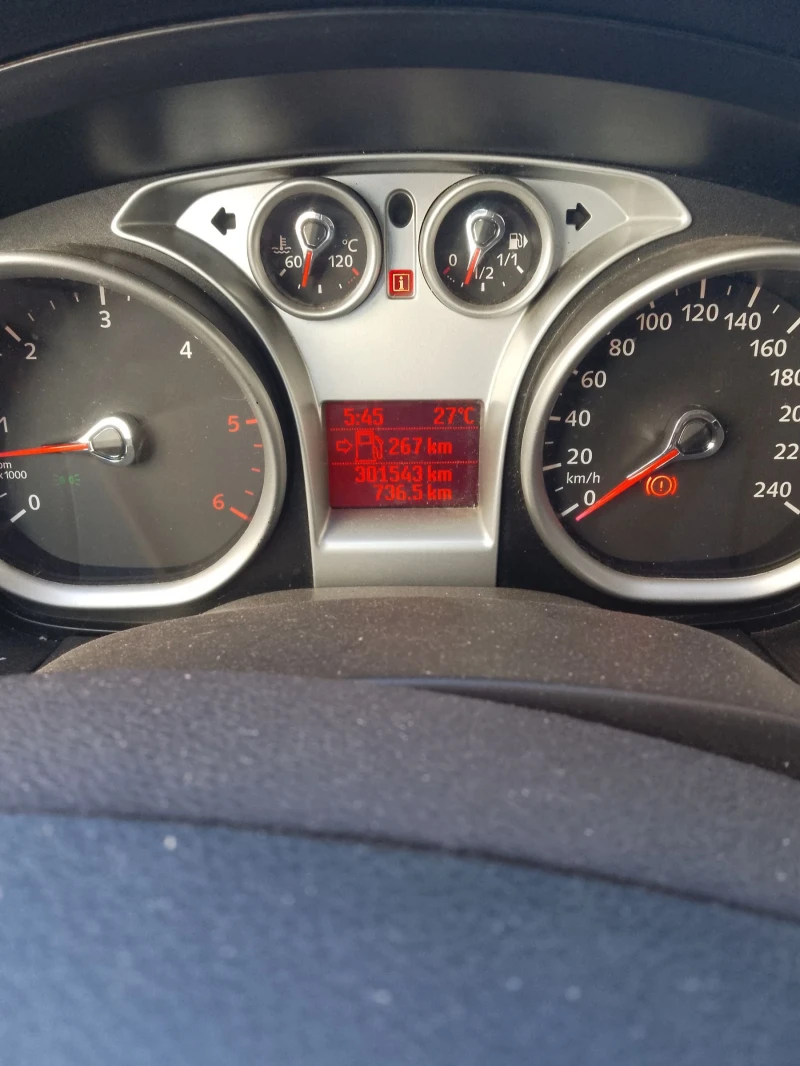 Ford Focus, снимка 8 - Автомобили и джипове - 52173234