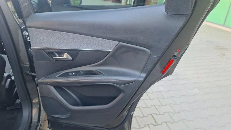 Peugeot 3008 2017 GT-line, снимка 14 - Автомобили и джипове - 52105047
