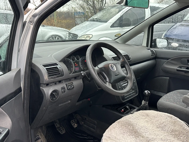 VW Sharan, снимка 6 - Автомобили и джипове - 52590299