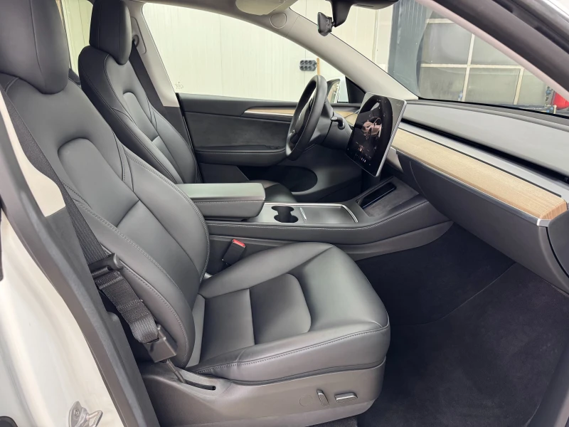 Tesla Model Y Long Range AWD, снимка 15 - Автомобили и джипове - 52744128