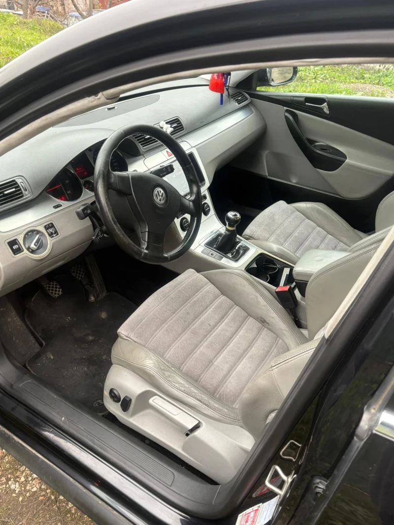 VW Passat, снимка 6 - Автомобили и джипове - 52893012