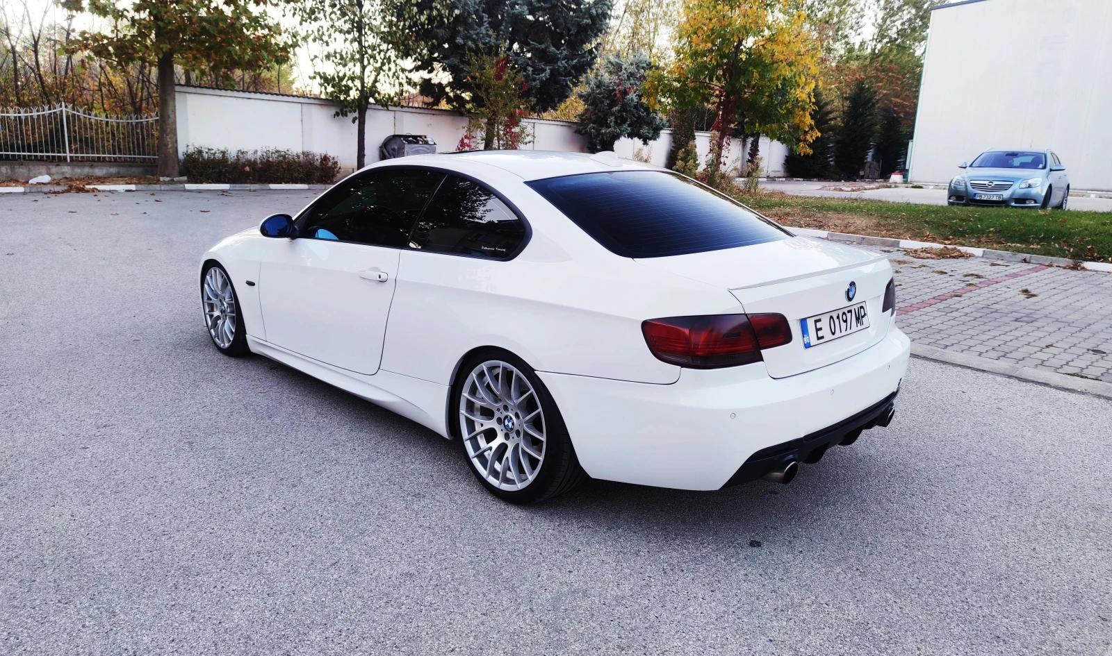 BMW 330 325d-3.0 litra Performance  - изображение 6